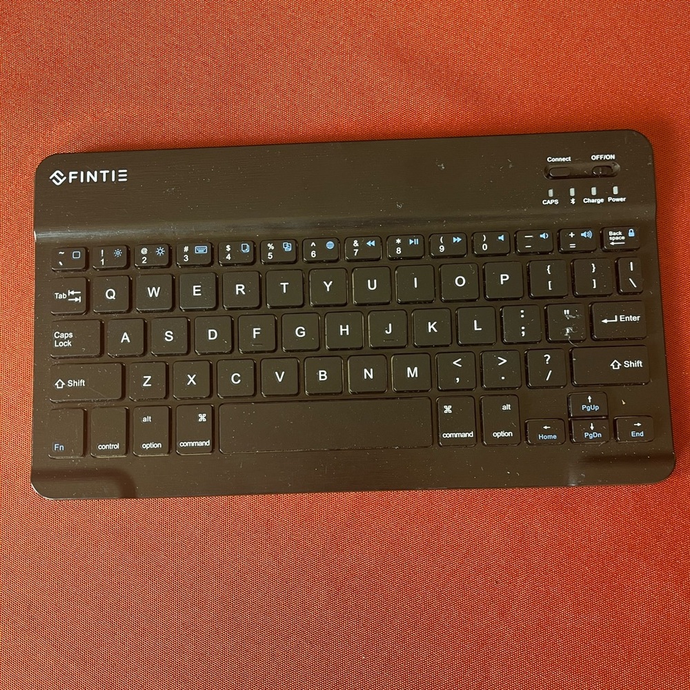 Black Bluetooth Keyboard for Tablets